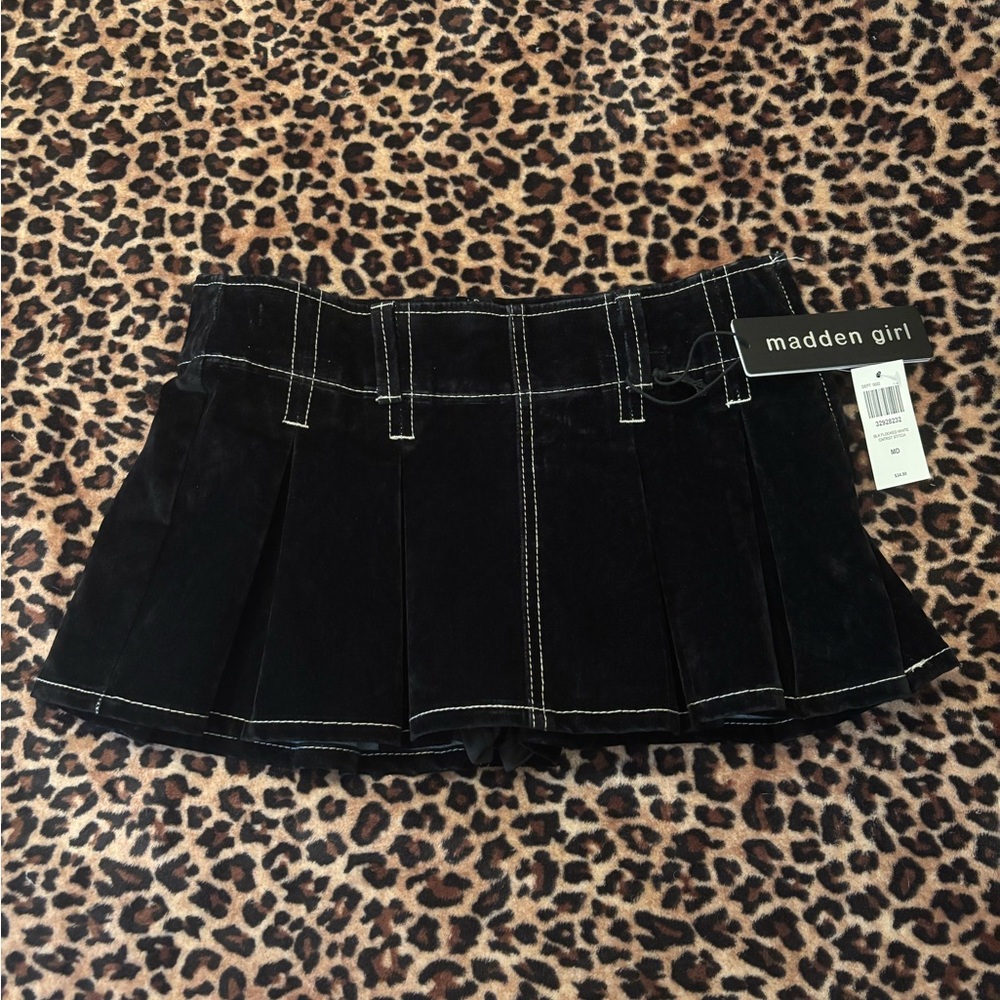 Madden Girl pleated mini skirt